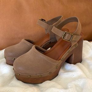 Mia Platform Clogs New Free People